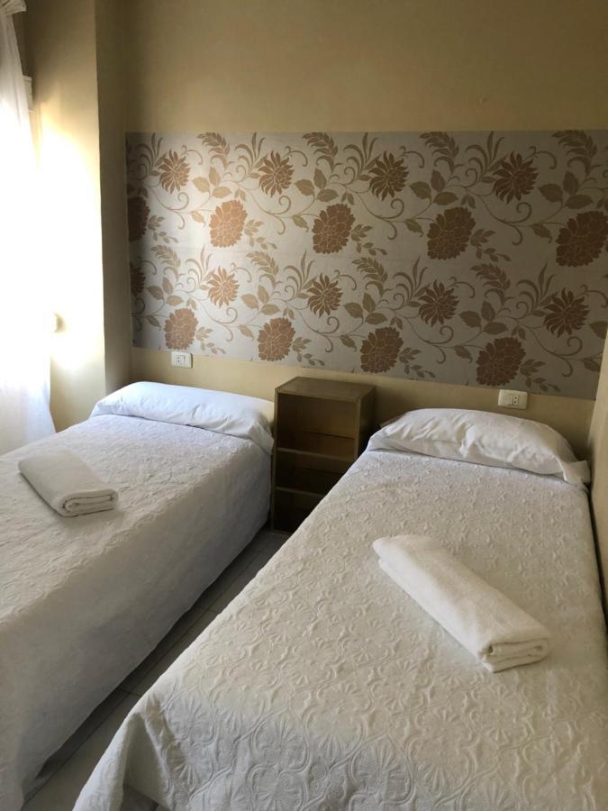 Pension Mar De Rosa Villanueva De Arosa Extérieur photo